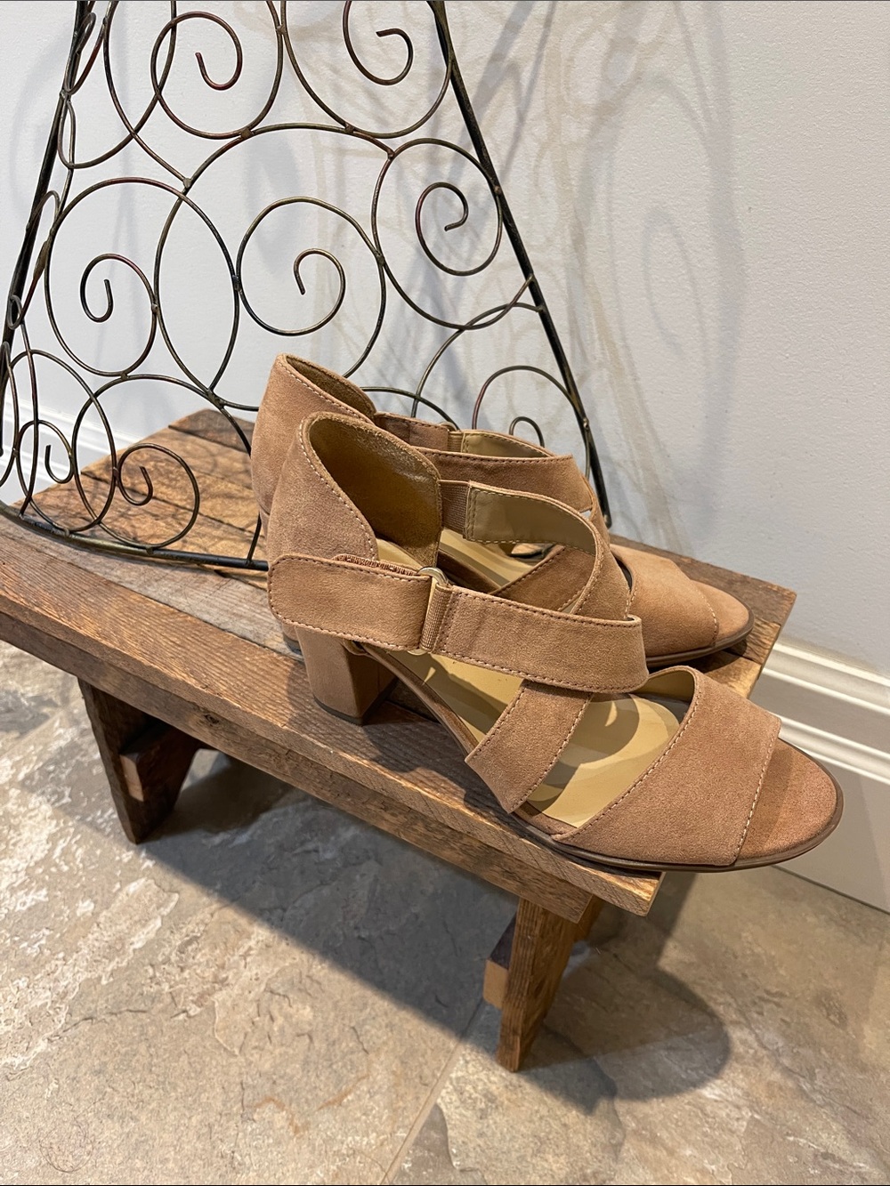 Naturalizer Lindy Strappy Dress Sandals